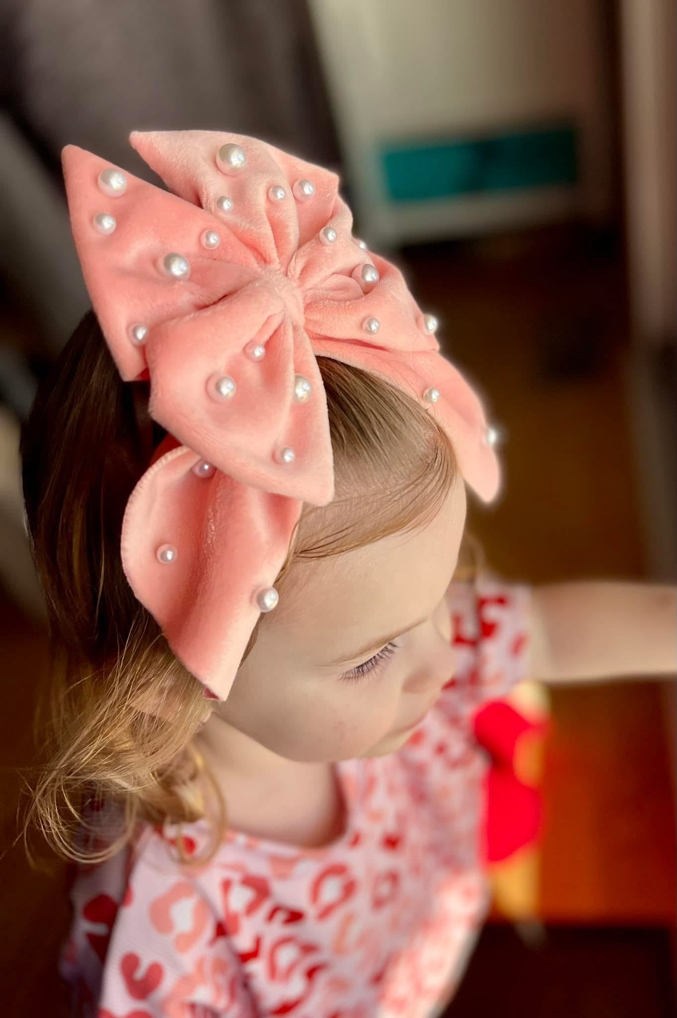 Plushy Peach **MUST SELECT PEARL ADD ON IF WANTING PEARLS**