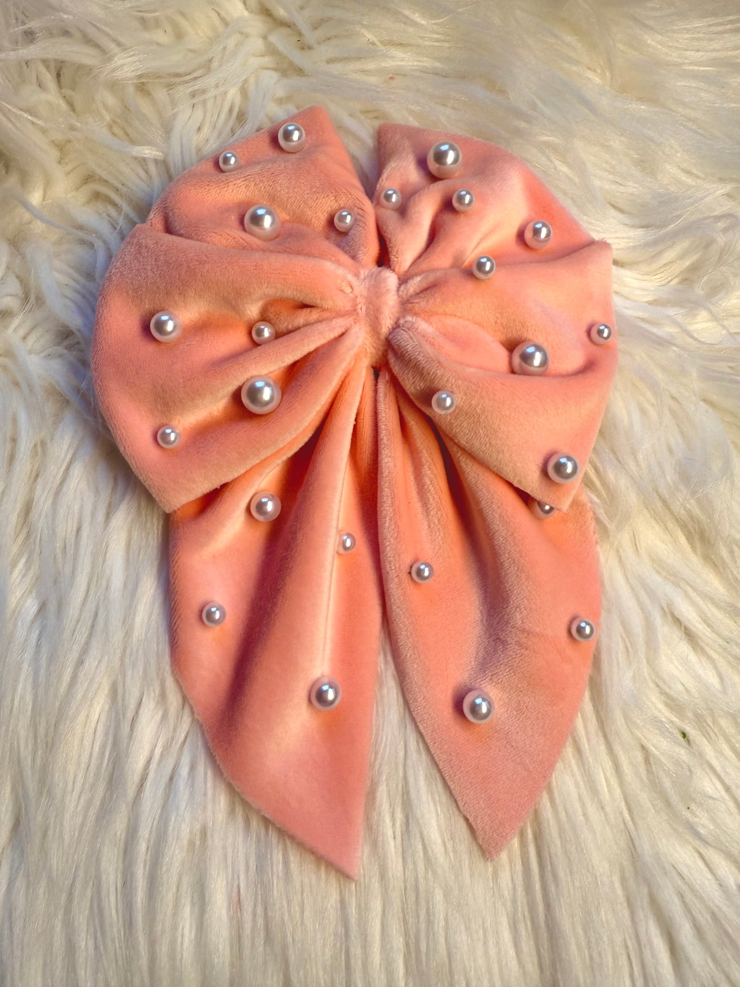 Plushy Peach **MUST SELECT PEARL ADD ON IF WANTING PEARLS**