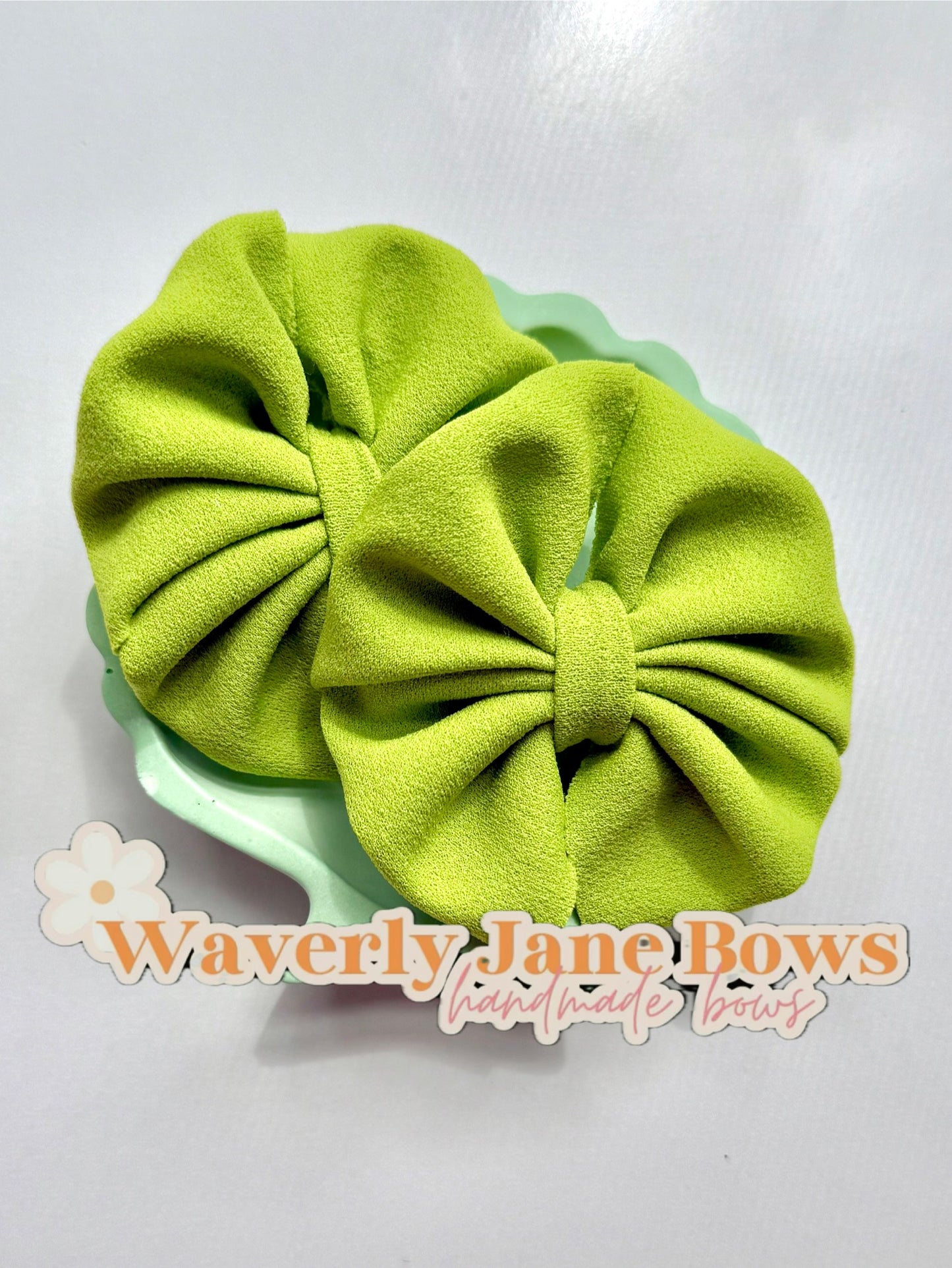 Kiwi Green