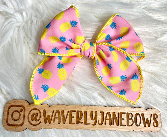 Pineapple Fable Bow